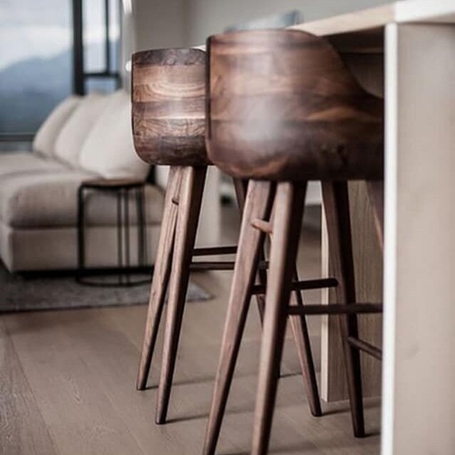 Swahili wood décor is a company that deals with interior and exterior designing of anything that involves woodwork. It was founded in December 2018 and is owned by Emmanuel Samuel.